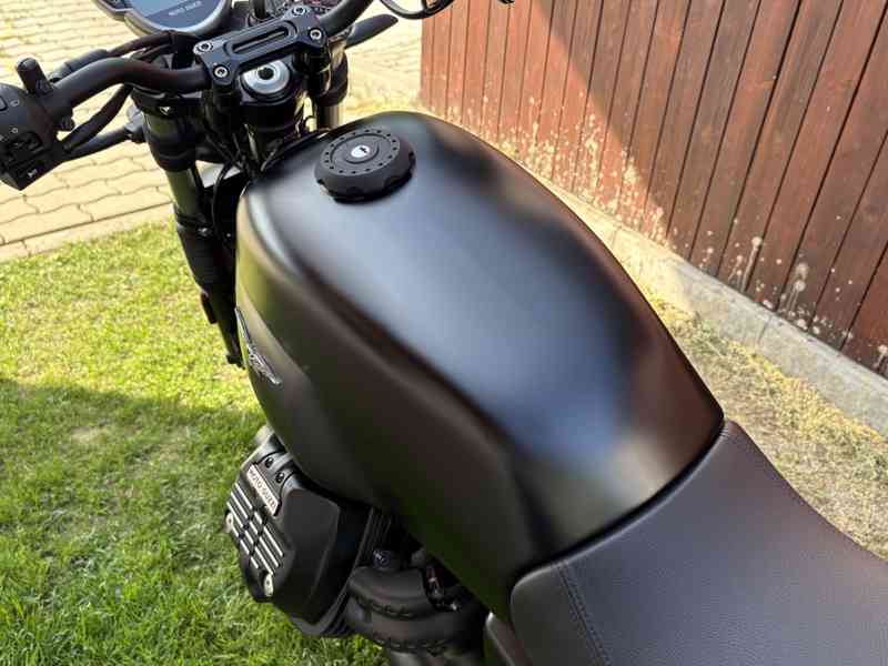 Moto Guzzi V7 850 Stone - foto 6