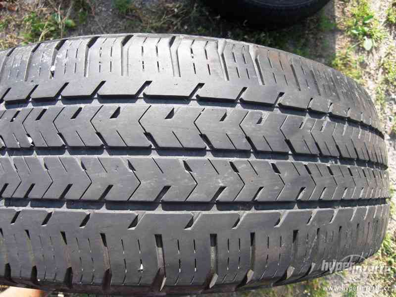 2ks letních pneu Michelin 215/65R16C, 2x5mm - foto 3
