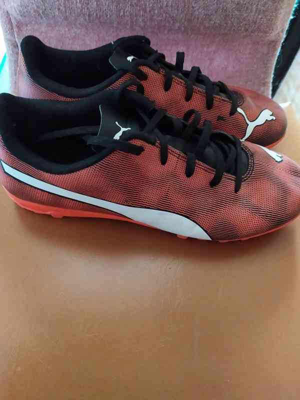 Sportovní kožené boty/kopačky Puma vel.38 - foto 2