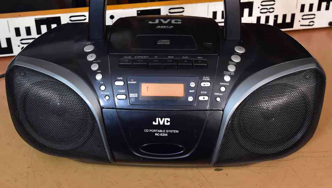 JVC CD portable system RC-EZ55 radiomagnetofon k opravě - foto 2