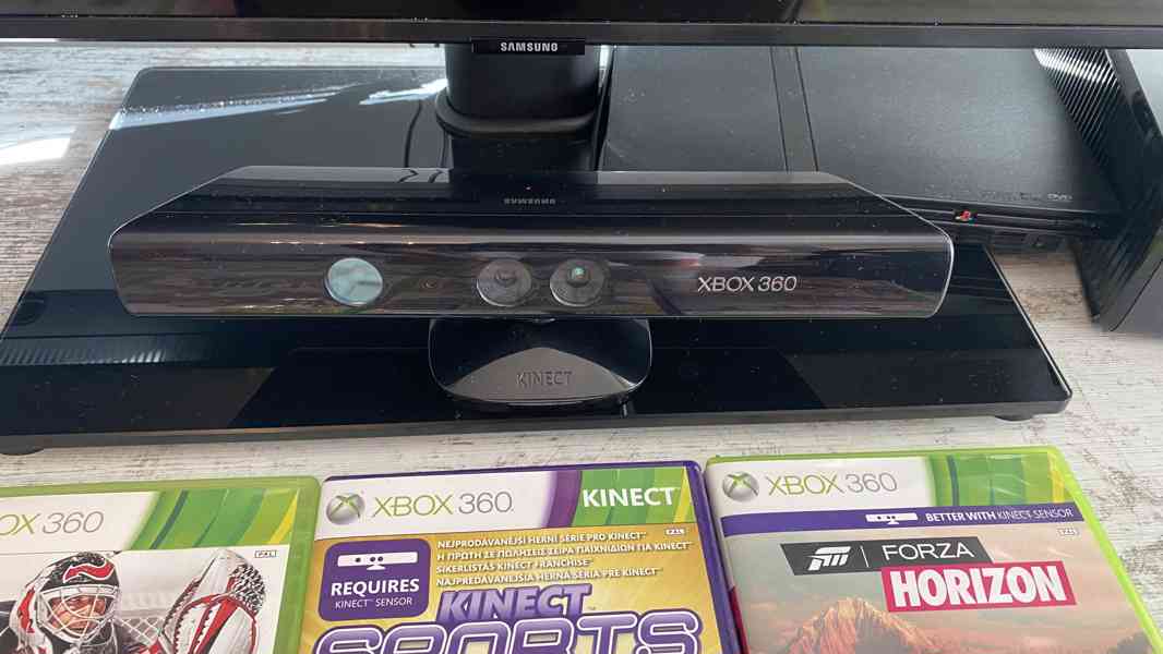 Sony xbox 360 Kinect + volant a pedály+ 20xhry+2x ovladač - foto 4