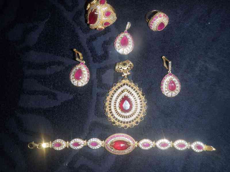 Sada jedinečných šperků - zlacené stříbro s polodrahokamy - foto 2