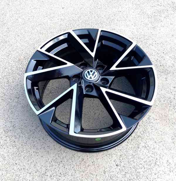 17 5x112 Nova Al Kola 5x112 r17 ET43 Škoda VW - foto 3