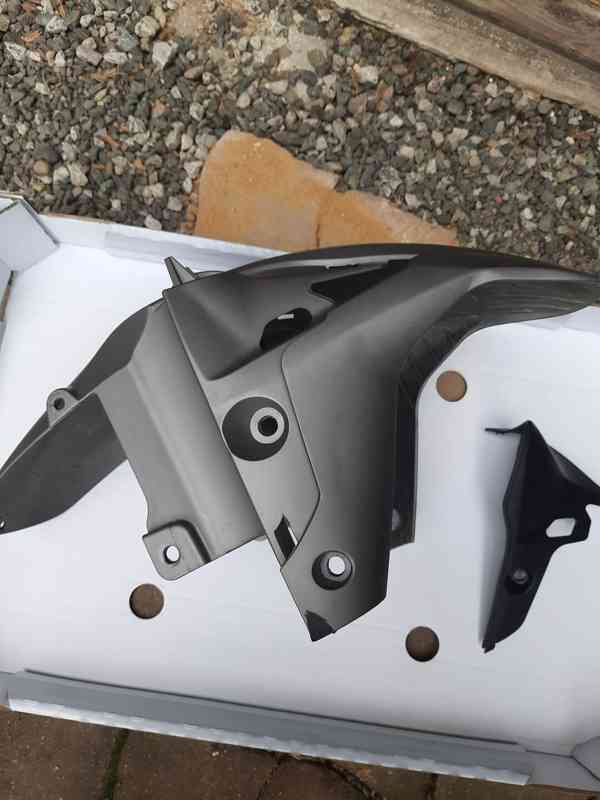 Přední blatník Benelli BN125 - foto 2