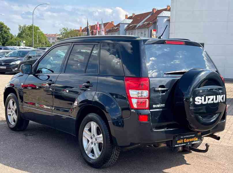 Suzuki Grand Vitara 2.0i Club benzín 103kw - foto 17