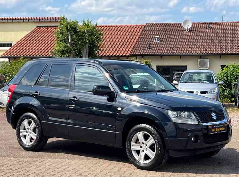 Suzuki Grand Vitara 2.0i Club benzín 103kw - foto 16