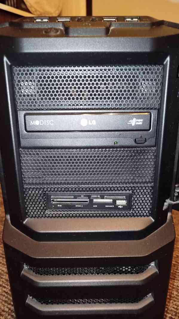 PC sestava - foto 9