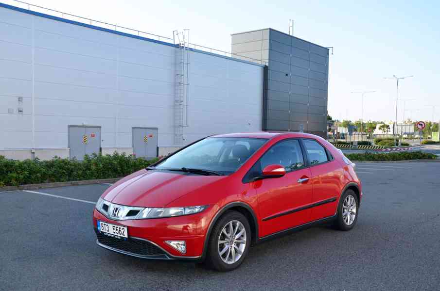 Honda Civic VIII 1.4 i-VTEC