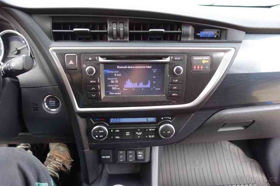 Toyota Auris 1,6   i 97 kW, 2013, 58 550 km - foto 11