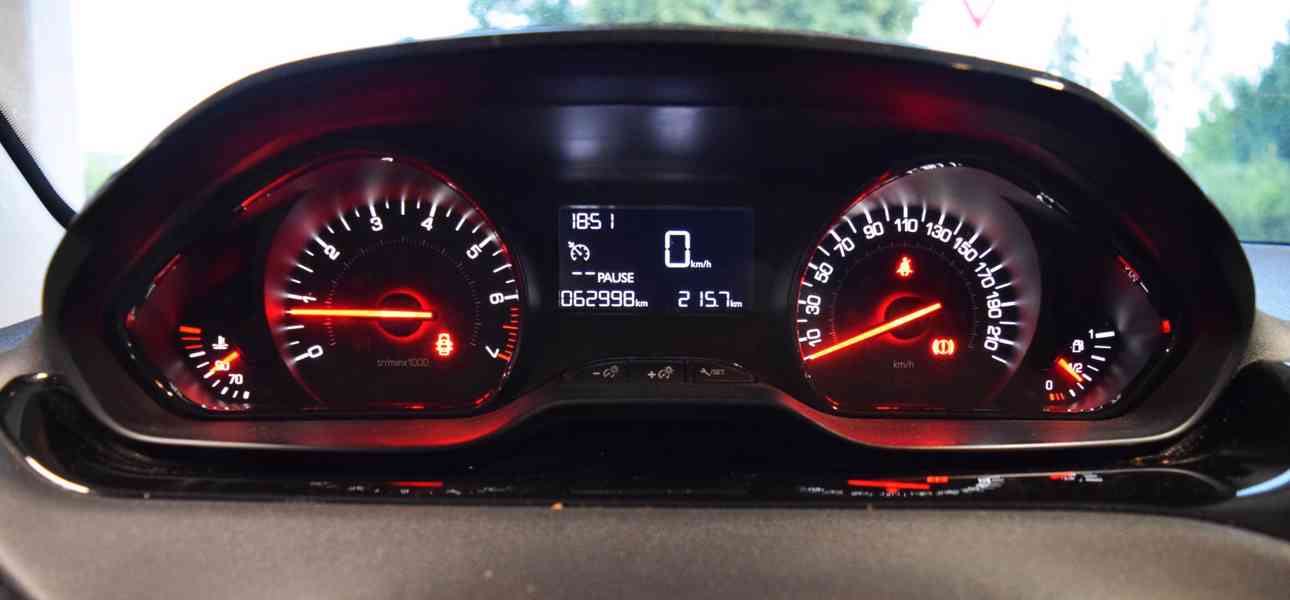 Peugeot 208, 1.0 VTi NOVÉ V ČR 62 000 KM rv 2013 - foto 15