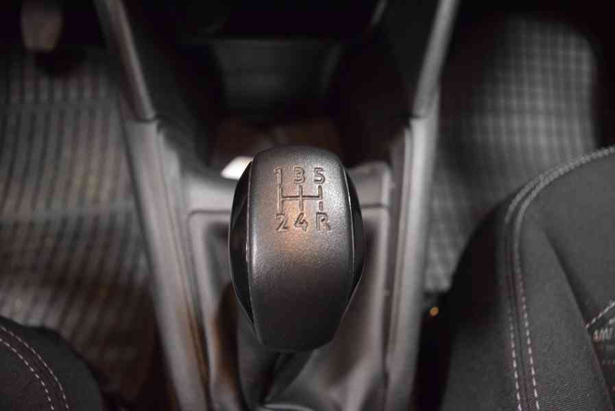 Peugeot 208, 1.0 VTi NOVÉ V ČR 62 000 KM rv 2013 - foto 13
