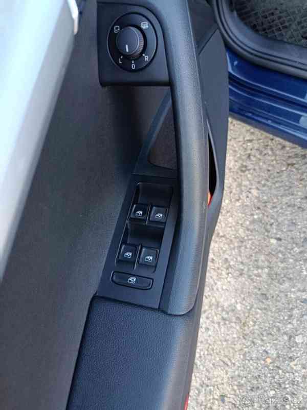 Škoda Octavia 2,0   III TDI - foto 13