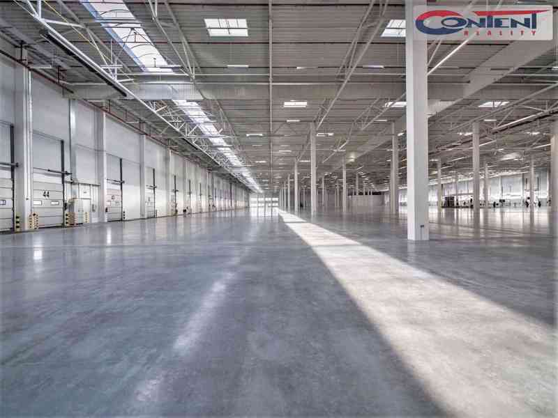Pronájem skladu, výrobních prostor 10.000 m2 Ostředek, D1 - foto 2