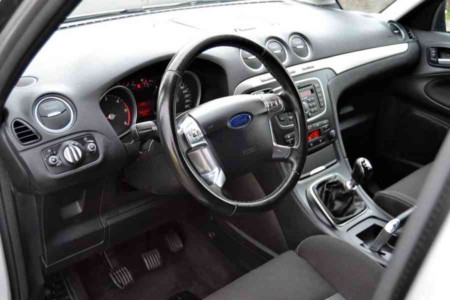 Ford S-Max 2.0 TDCI 103kW Trend+ 7míst - foto 7