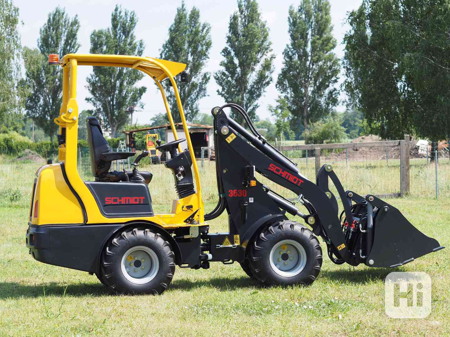 mininakladač Schmidt 3530, nový stroj - foto 1