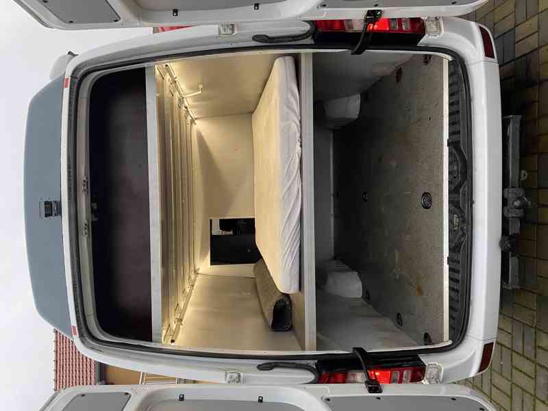 Obytná dodavka - foto 12