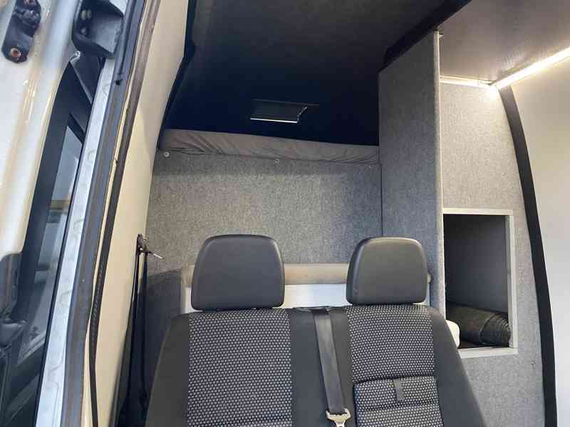 Obytná dodavka - foto 10