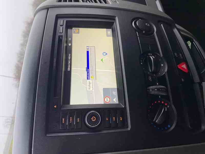 Obytná dodavka - foto 19