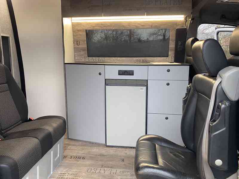 Obytná dodavka - foto 8