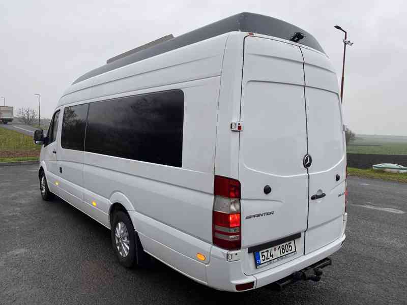 Obytná dodavka - foto 5