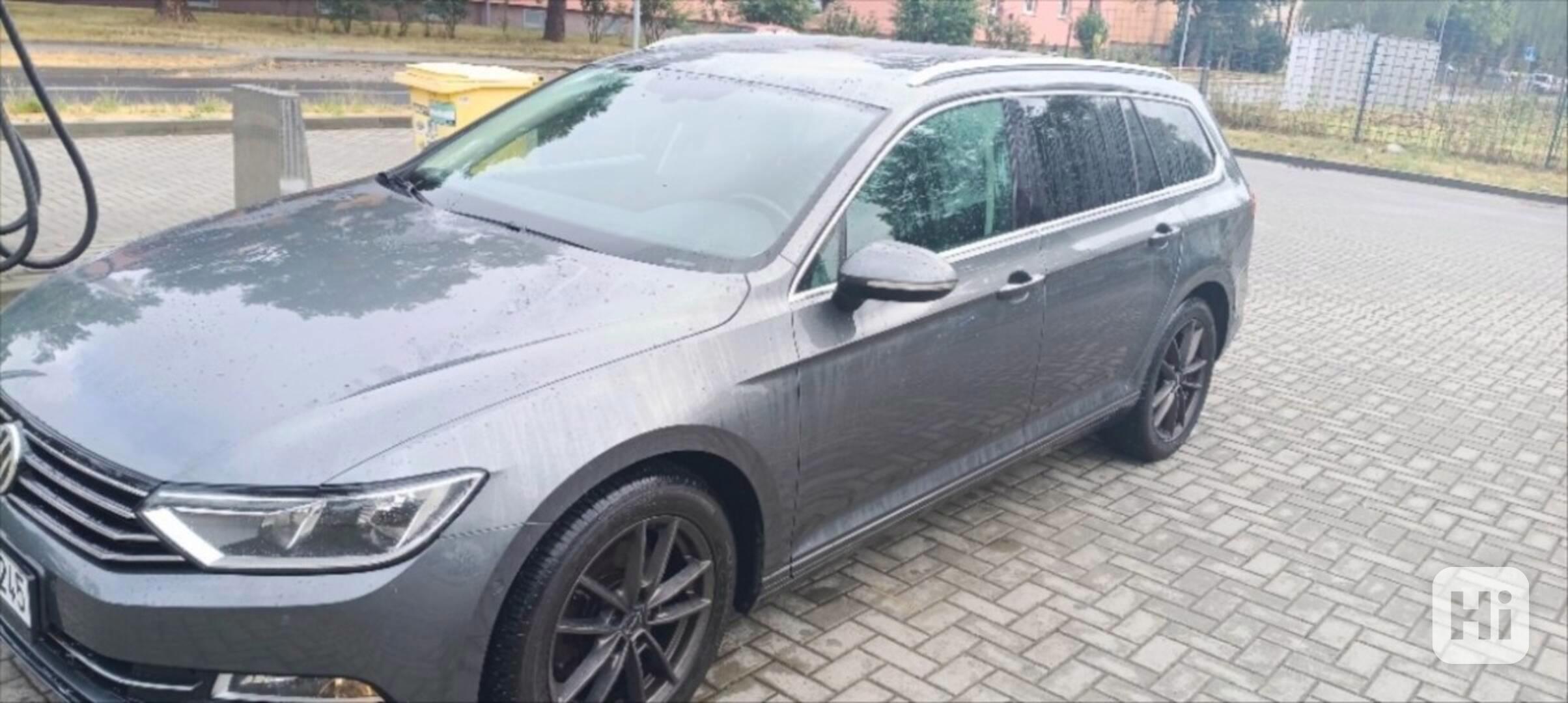 Volkswagen Passat 2,0 - foto 1