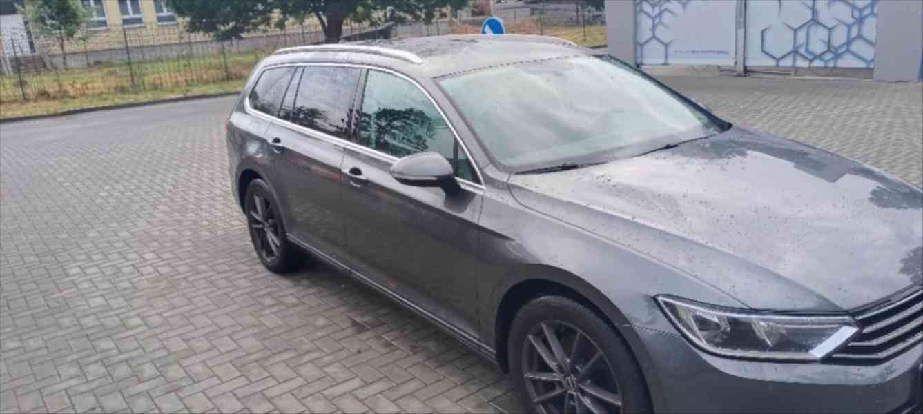 Volkswagen Passat 2,0 - foto 5