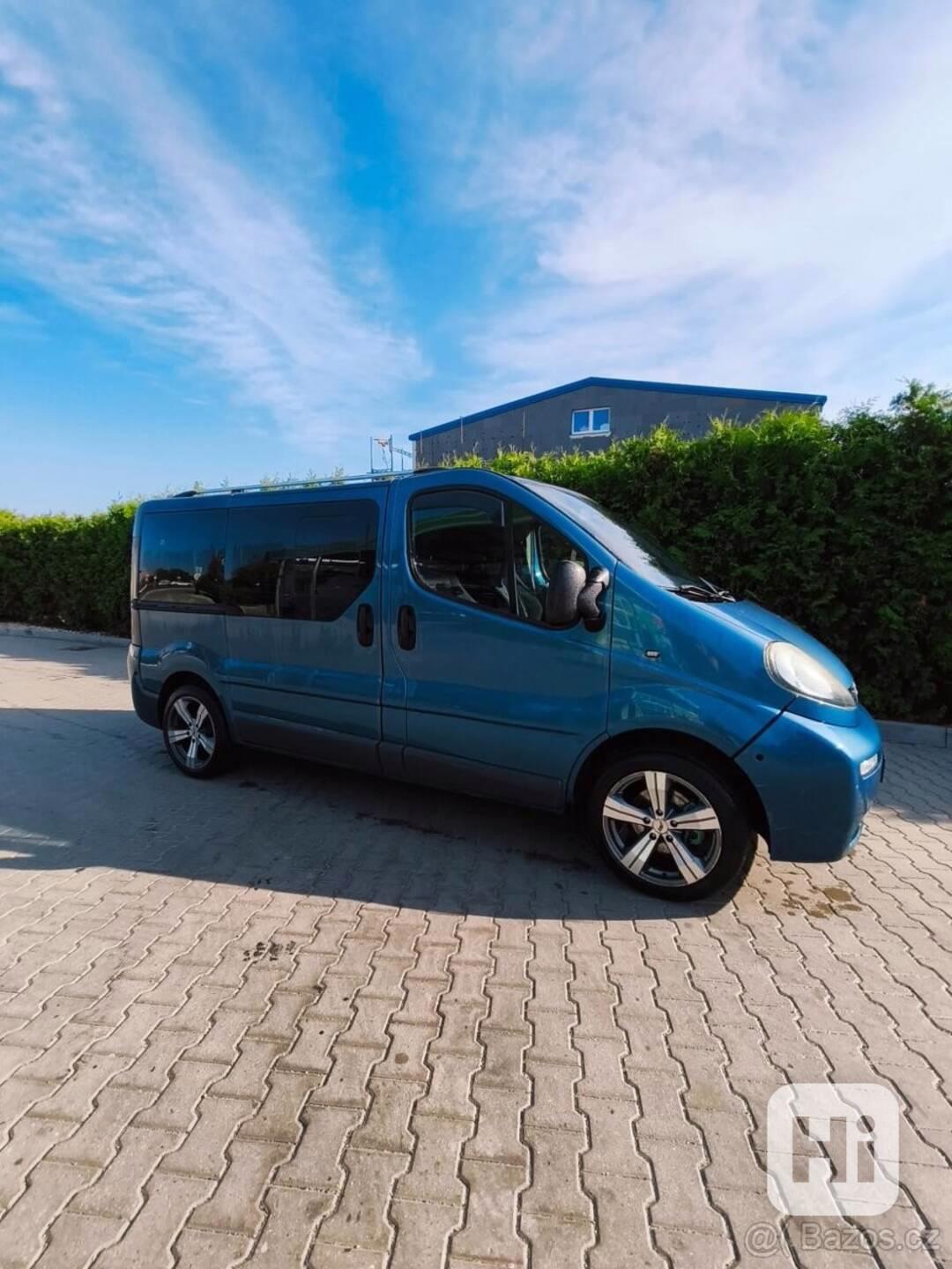 Opel Vivaro 1,9   Obytné auto - foto 1