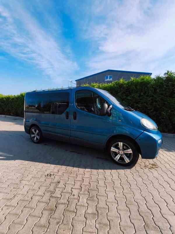 Opel Vivaro 1,9   Obytné auto - foto 1