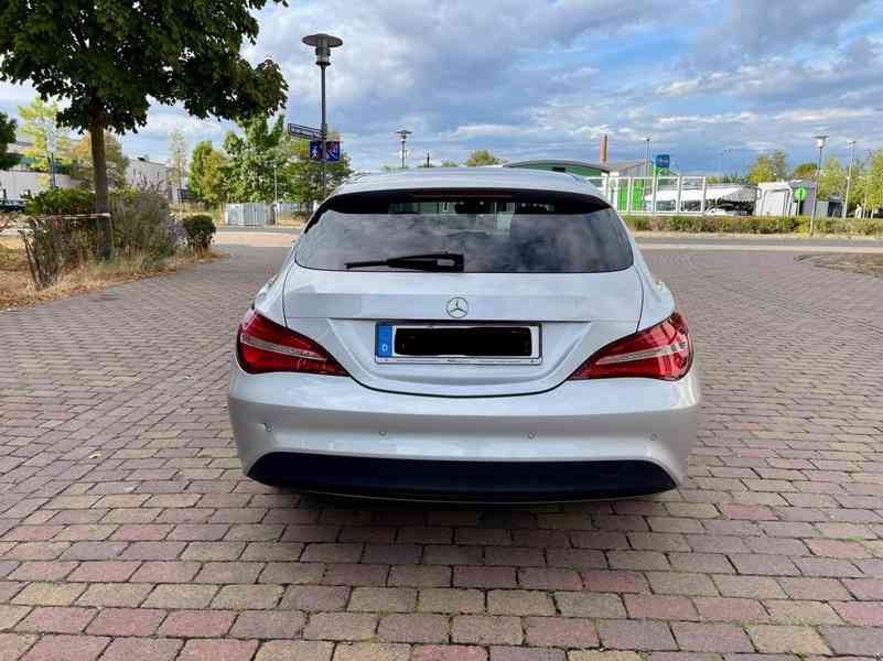 Mercedes-Benz CLA 200d Shooting Brake -AMG Line 100kw - foto 12