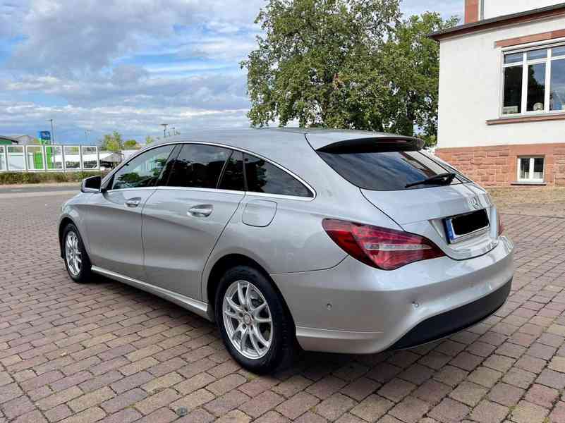 Mercedes-Benz CLA 200d Shooting Brake -AMG Line 100kw - foto 4