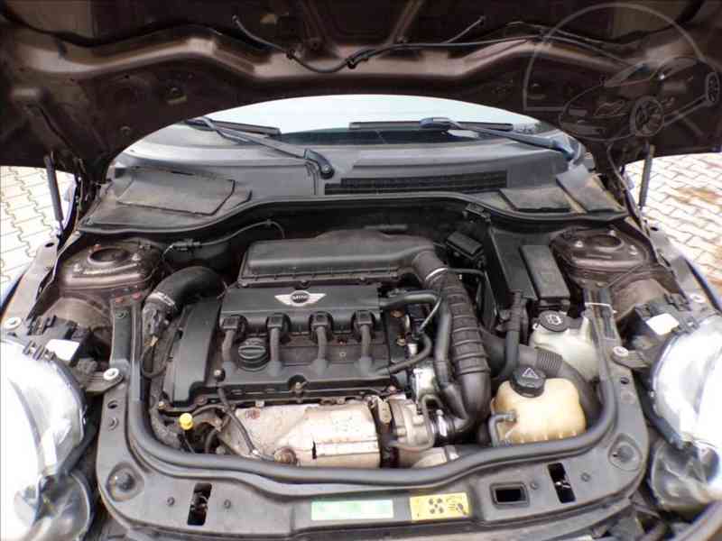 Mini Cooper S 1,6 i 128KW CLUBMAN - foto 12