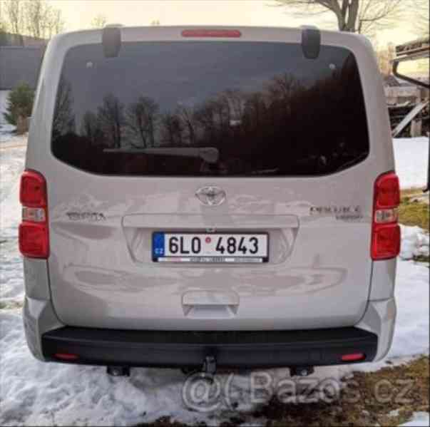 Toyota ProAce 2,0 D-4D 180k VIP L1  8-AT Xenony Kůže Panoram - foto 2