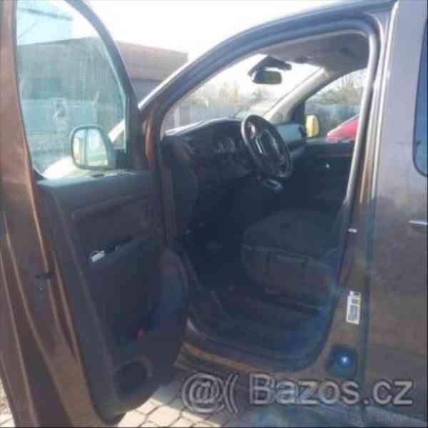 Toyota ProAce 2,0 D-4D 180k VIP L1  8-AT Xenony Kůže Panoram - foto 4