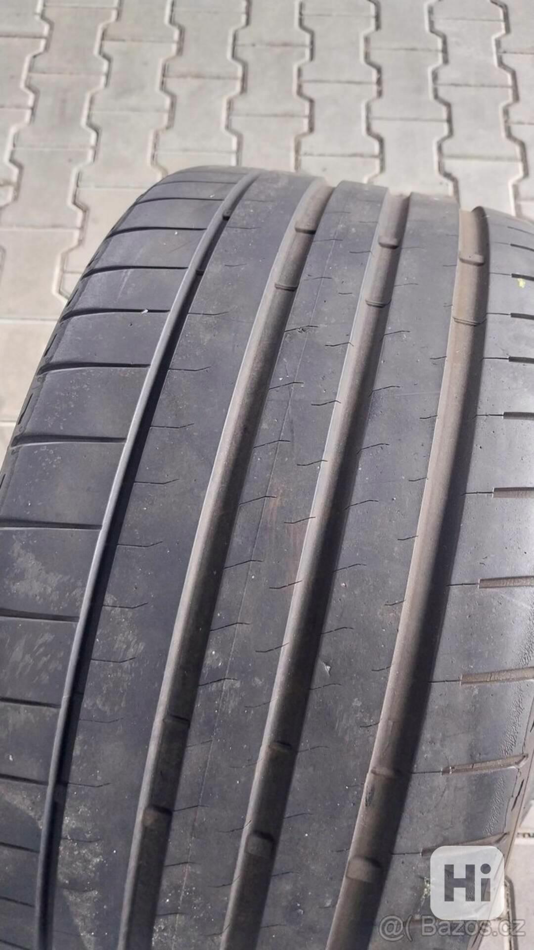 Prodám 2 x letní pneu Bridgestone 255/30/20 - foto 1