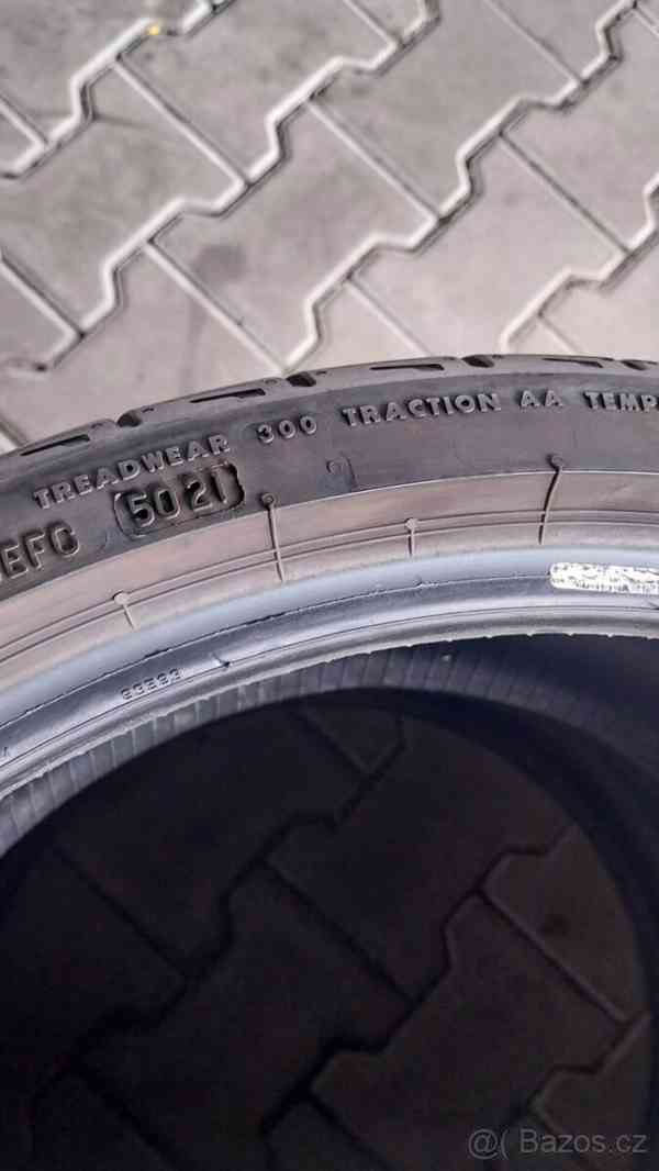 Prodám 2 x letní pneu Bridgestone 255/30/20 - foto 6