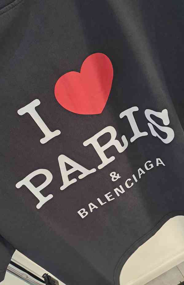 BALENCIAGA DAMSKE TRIKO CROPPED OVERSIZED - foto 3