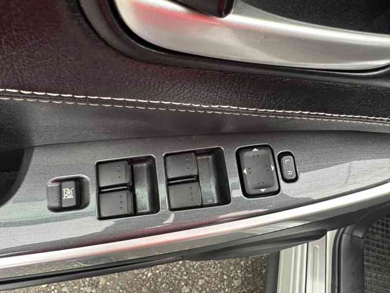 Mazda CX-7 2.3 DISI 191kW/4x4/ČR/Výhřev - foto 11