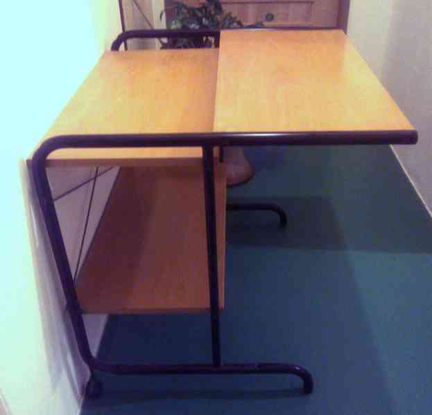 Pracovní stůl / stůl pod PC - foto 4