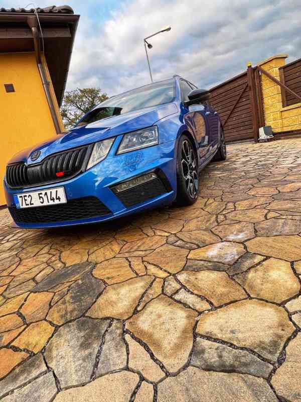 Škoda Octavia 2,0   III RS 245 Combi DSG 180kw - foto 2