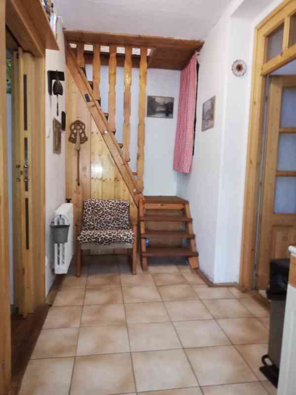 Pochvalov - Rodinný dům s pozemkem 655 m2 - foto 22