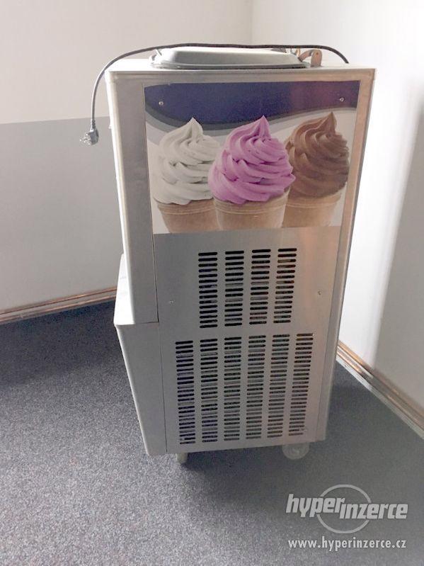 Zmrzlinový stroj s nášlehem BQ332N - foto 1