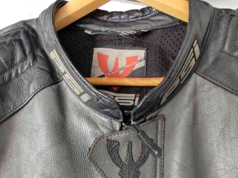 Kombinéza PSI Hubík šitá na zakázku pro jezdce – výška 193 k - foto 5