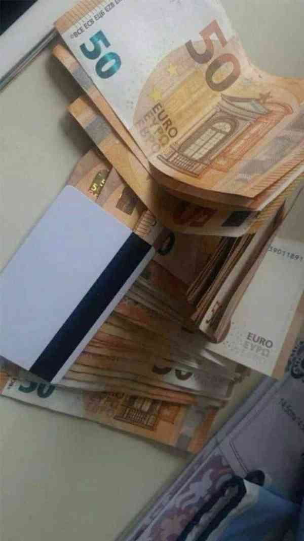 VÁŠ PROJEKT NEMUSÍ ČEKAT - foto 8