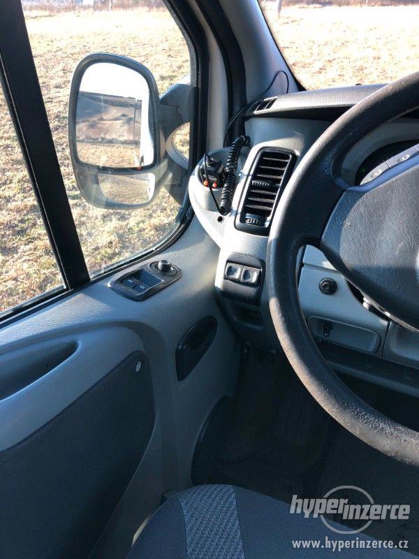 Opel Vivaro 8-MIST 1.9 tdci rv: 2006 - foto 6