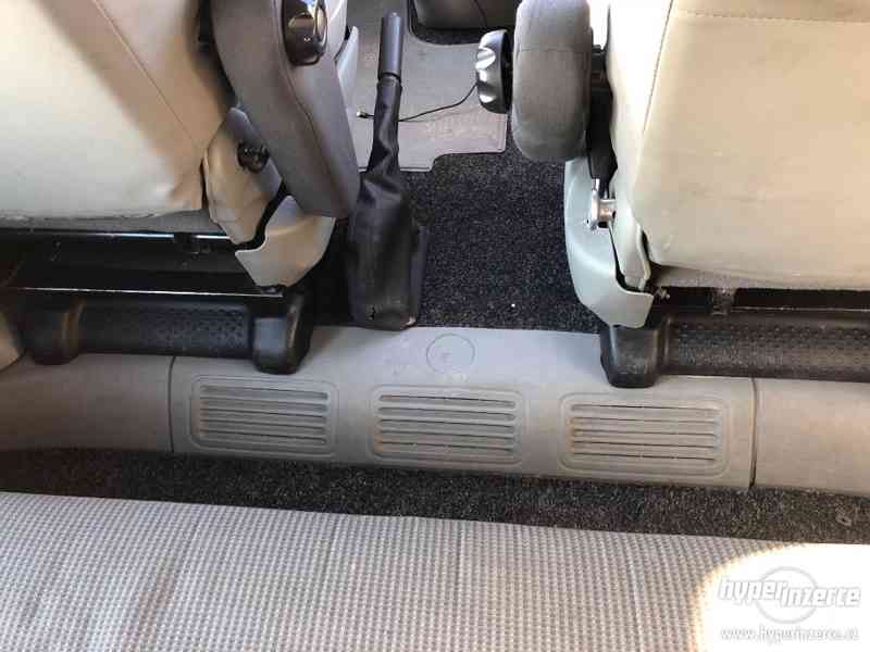 Opel Vivaro 8-MIST 1.9 tdci rv: 2006 - foto 12