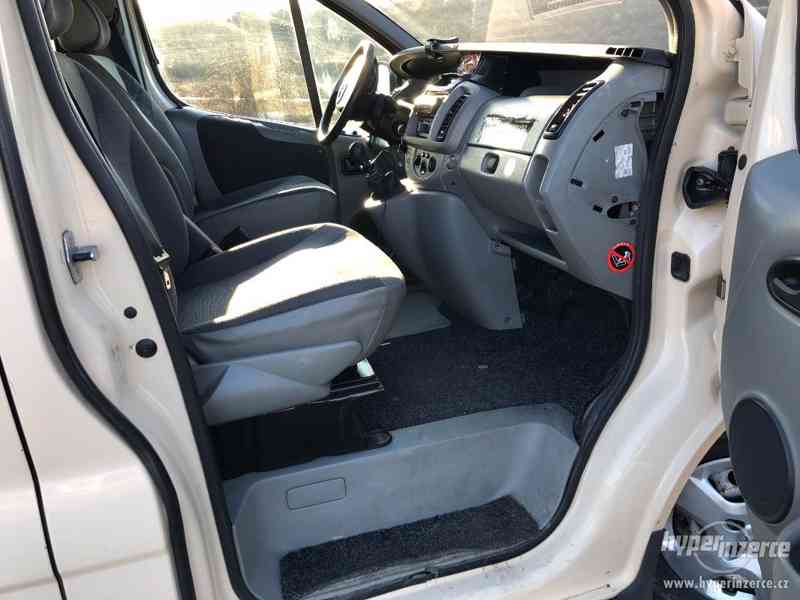 Opel Vivaro 8-MIST 1.9 tdci rv: 2006 - foto 19