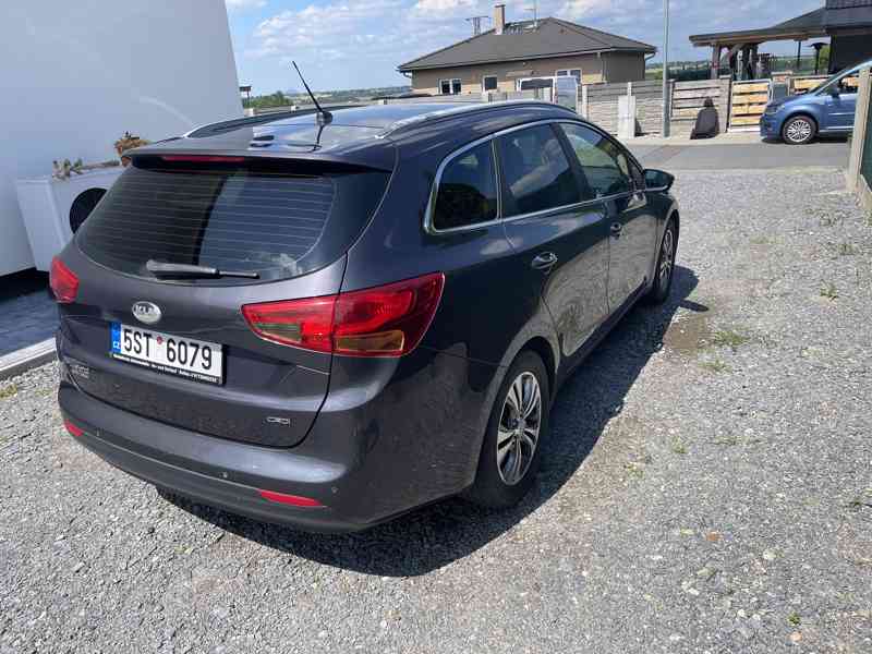 Kia Ceed Sportswagon 1,6 GRDi - foto 3