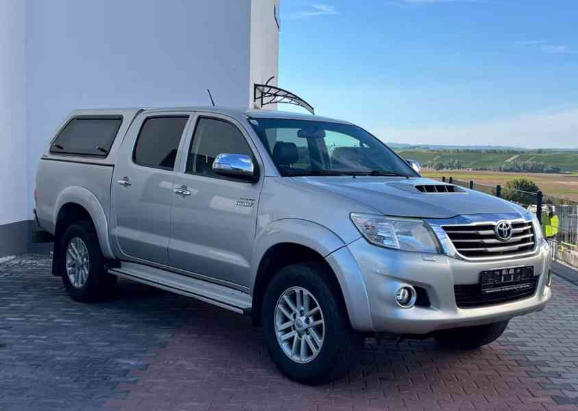 Toyota Hilux 3.0D4D DoKa Executive 126kw - foto 1