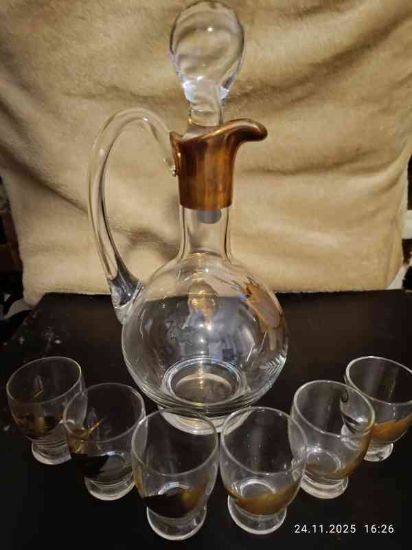 Prodám SKLENĚNOU KARAFU na ALKOHOL a 6 SKLENIČEK - foto 3