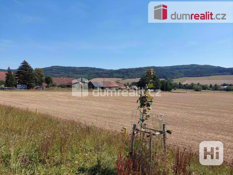 Stavební pozemek 1912m2 Poleň u Zdeslavy - foto 4